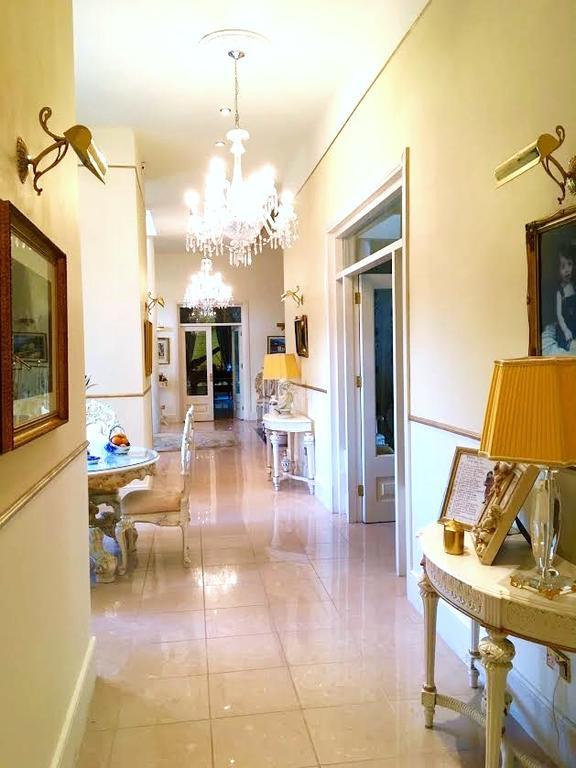 Rossmanagher House Банратті Екстер'єр фото