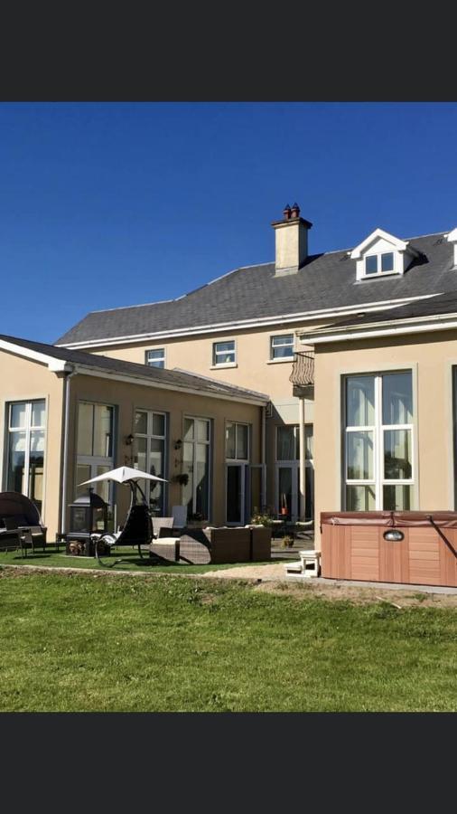 Rossmanagher House Банратті Екстер'єр фото